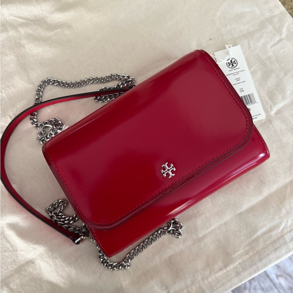 NWT Tory Burch Red Emerson Patent Chain Wallet